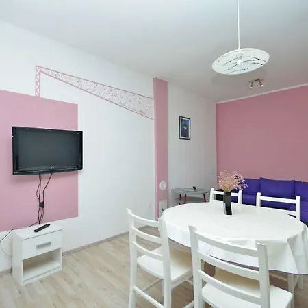 Blue House Apartment