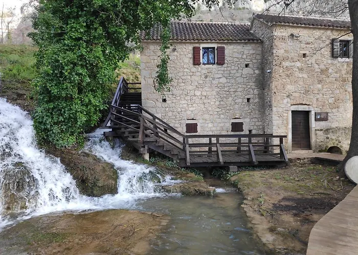 Blue House דירה שיבניק